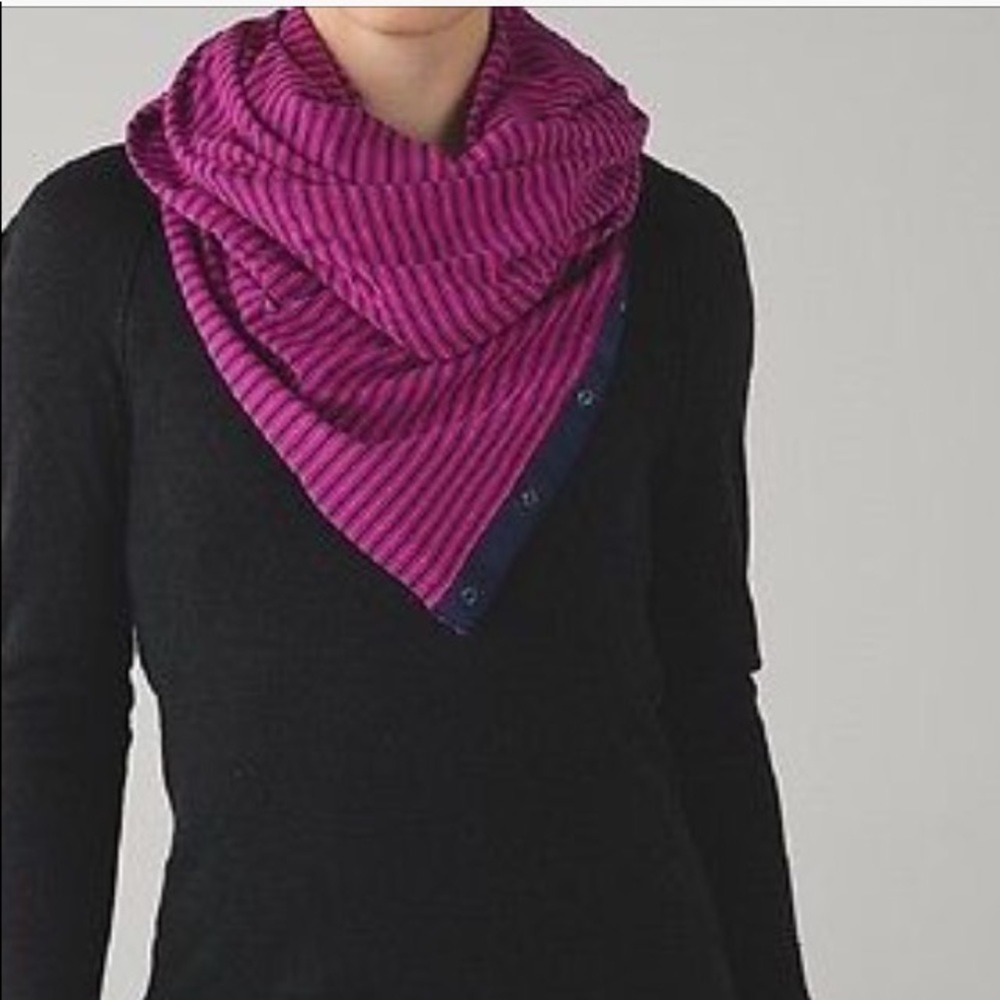 Lululemon vinyasa scarf